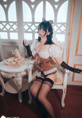小雪把衣服解开给老杨看-吉吉影音在线观看电视